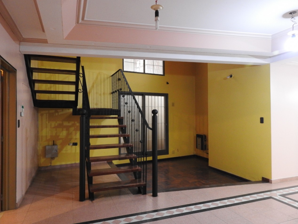 VENTA CASA 4 DORMITORIOS Y LOCAL A UNA CUADRA DE DINO RUTA 20 BARRIO SAN FRANCISCO