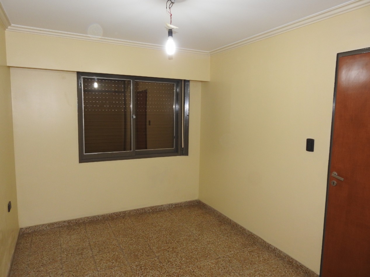 VENTA CASA 4 DORMITORIOS Y LOCAL A UNA CUADRA DE DINO RUTA 20 BARRIO SAN FRANCISCO