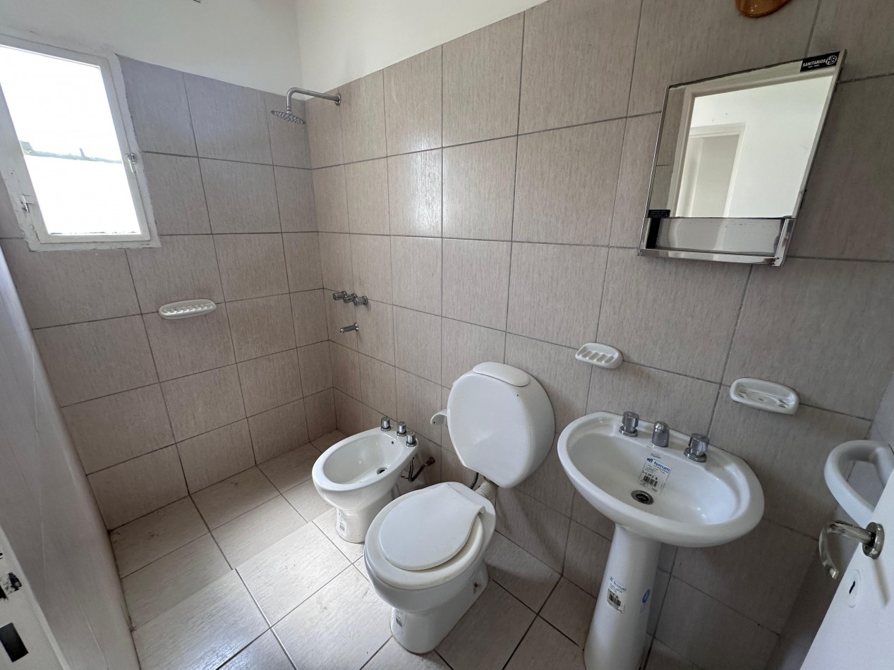 VENTA CASA 1 DORMITORIO EN UNIVERSITARIO HORIZONTE