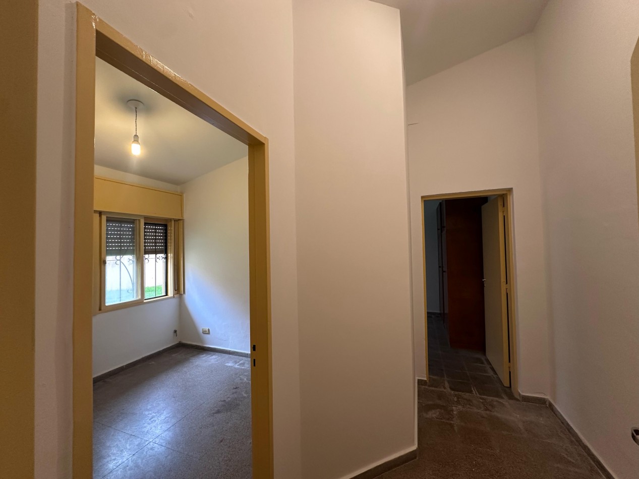 CASA DOS DORMITORIOS EN EL MARQUES DE SOBREMONTE APTA CREDITO CON PLANOS 