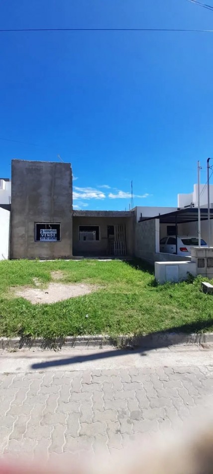 LOTE TERRENO CON OBRA CONSTRUIDA HASTA NIVEL TECHO Bo SPILIMBERGO NORTE