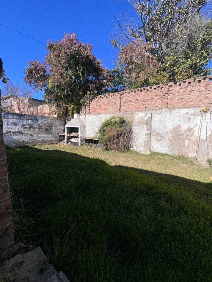 IDEAL INVERSION CASA A REFACCIONAR BARRIO URQUIZA