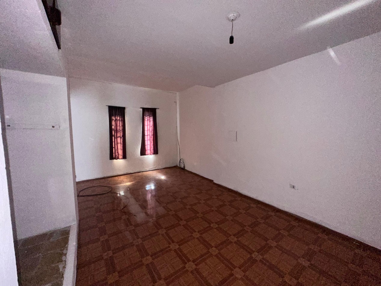 IDEAL INVERSION CASA A REFACCIONAR BARRIO URQUIZA