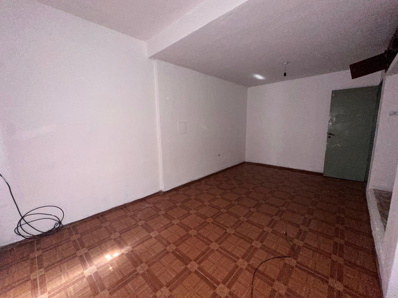 IDEAL INVERSION CASA A REFACCIONAR BARRIO URQUIZA