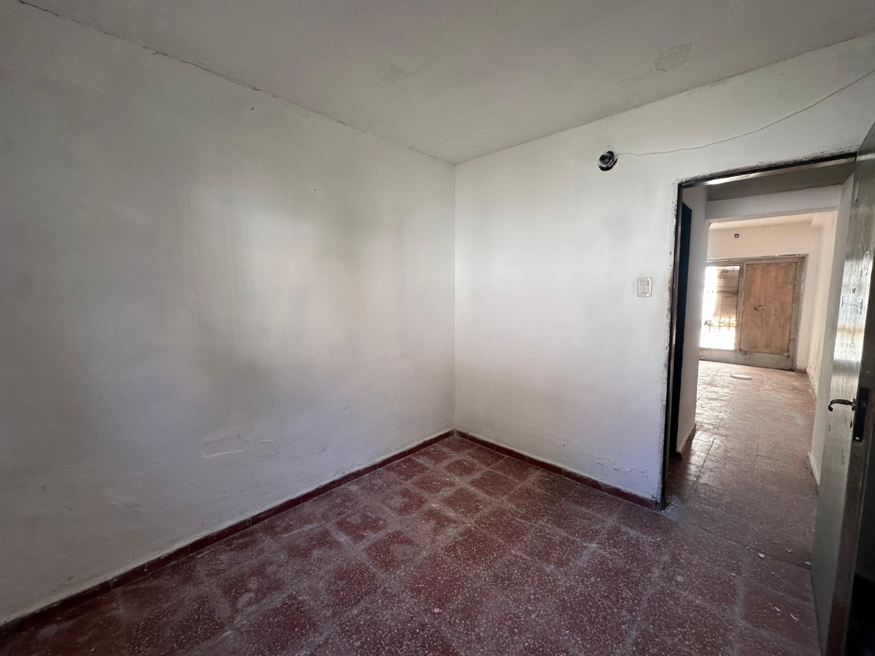 IDEAL INVERSION CASA A REFACCIONAR BARRIO URQUIZA