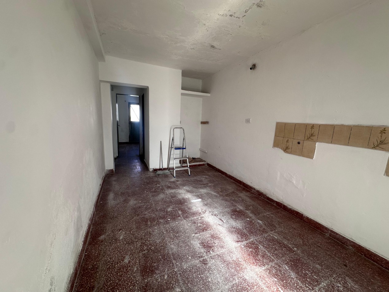 IDEAL INVERSION CASA A REFACCIONAR BARRIO URQUIZA