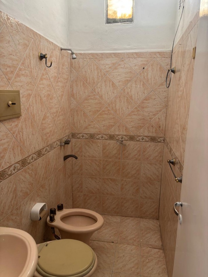 VENTA CASA 2 DORMITORIOS BARRIO MATIENZO