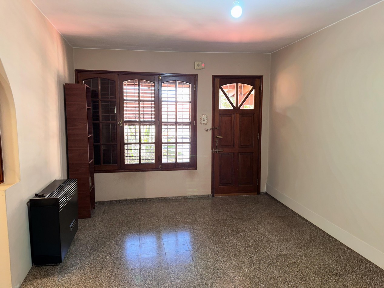 VENTA CASA 3 DORMITORIOS LAS PALMAS - ESCRITURA Y PLANOS 
