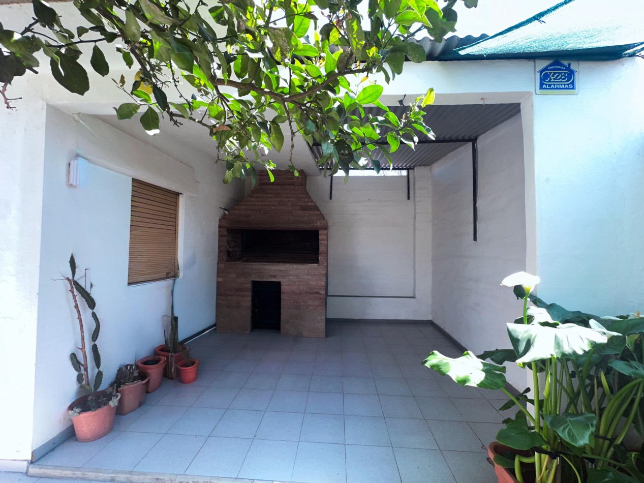 VENTA CASA 3 DORMITORIOS LAS PALMAS - ESCRITURA Y PLANOS 