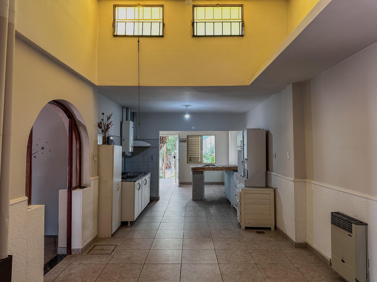 VENTA CASA 3 DORMITORIOS LAS PALMAS - ESCRITURA Y PLANOS 