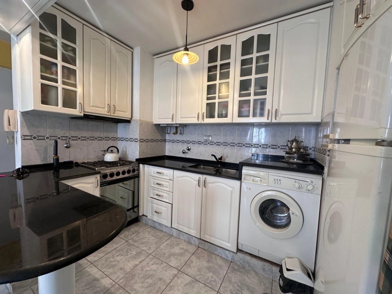 VENTA DEPARTAMENTO 2 DORMITORIOS CON COCHERA / ALTO ALBERDI / APTO CREDITO!