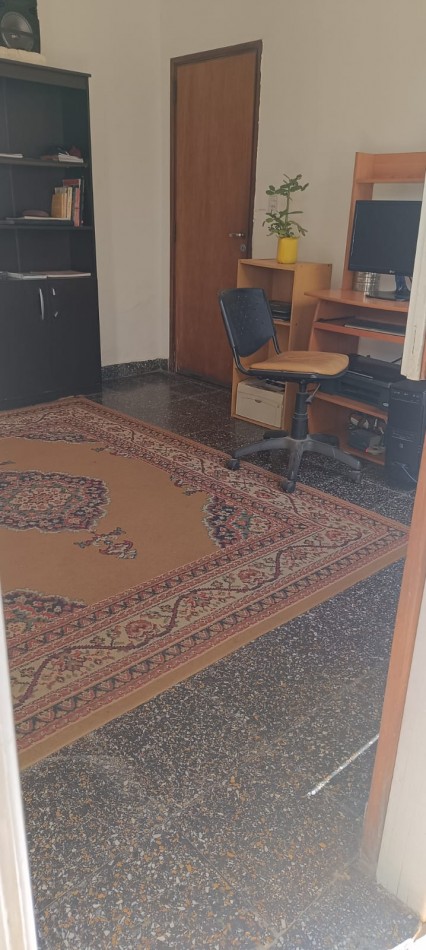 VENTA CASA 2 DORMITORIOS / B° TALLERES