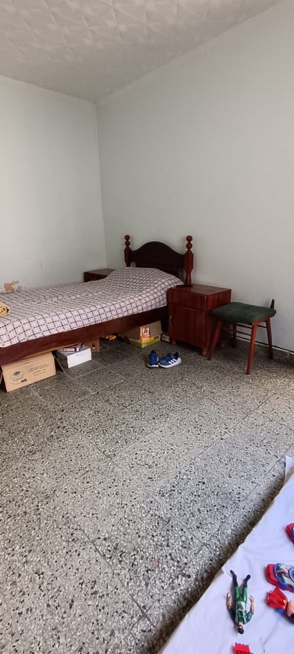 VENTA CASA 2 DORMITORIOS / B° TALLERES