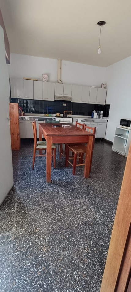 VENTA CASA 2 DORMITORIOS / B° TALLERES