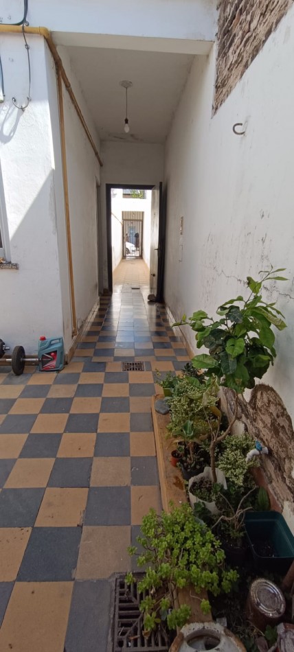 VENTA CASA 2 DORMITORIOS / B° TALLERES