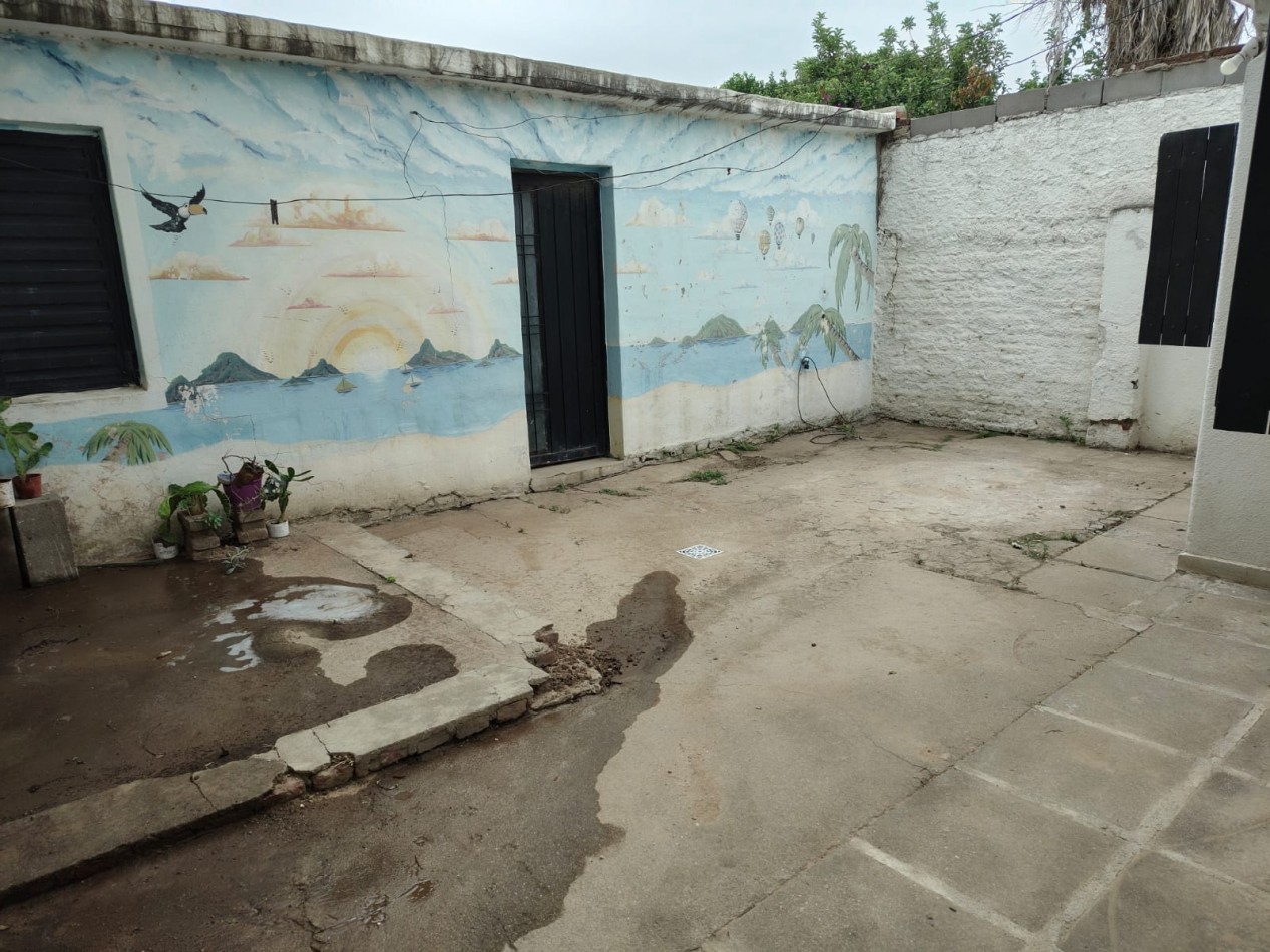 ALQUILA CASA 2 DORMI BARRIO V.I.C.O.R