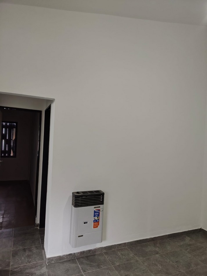 ALQUILA CASA 2 DORMI BARRIO V.I.C.O.R