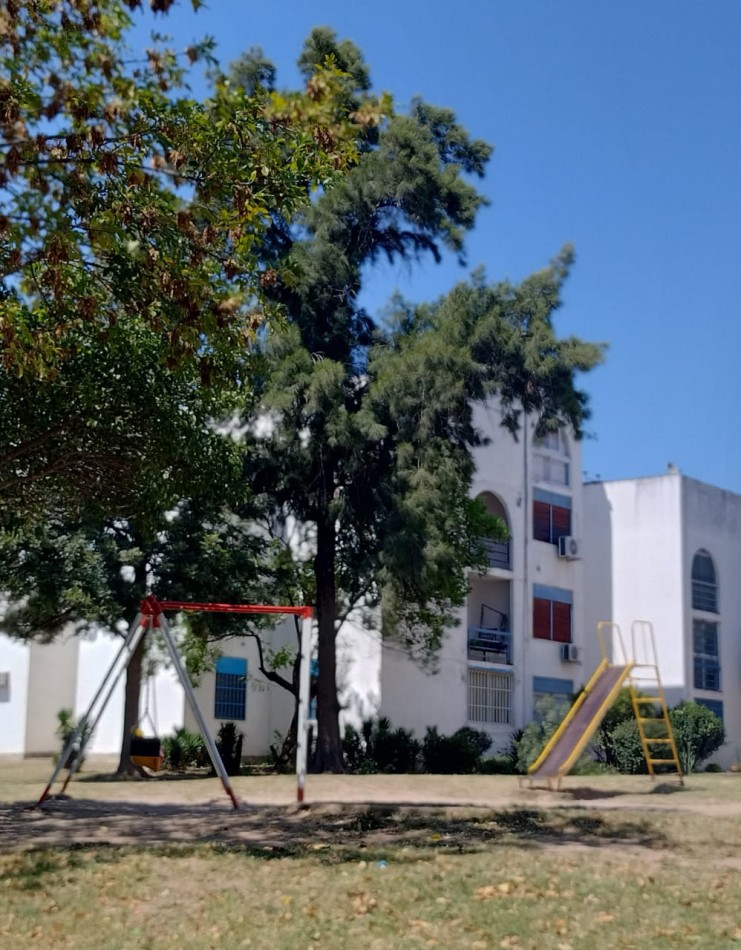 ALQUILA DPTO 1 DORMITORIO CON COCHERA / ARCOS DEL CERRO