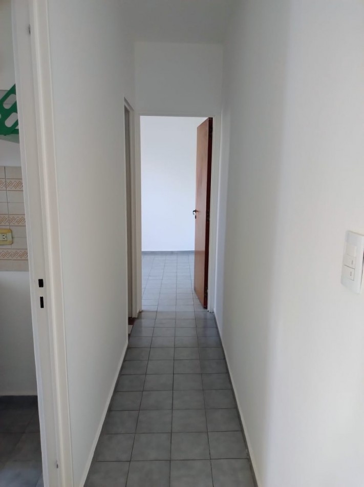 ALQUILA DPTO 1 DORMITORIO CON COCHERA / ARCOS DEL CERRO