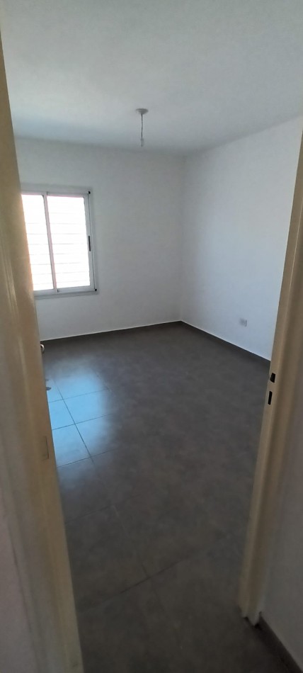 ALQUILER CASA 2 DORMITORIOS UNIVERSITARIO DE HORIZONTE II