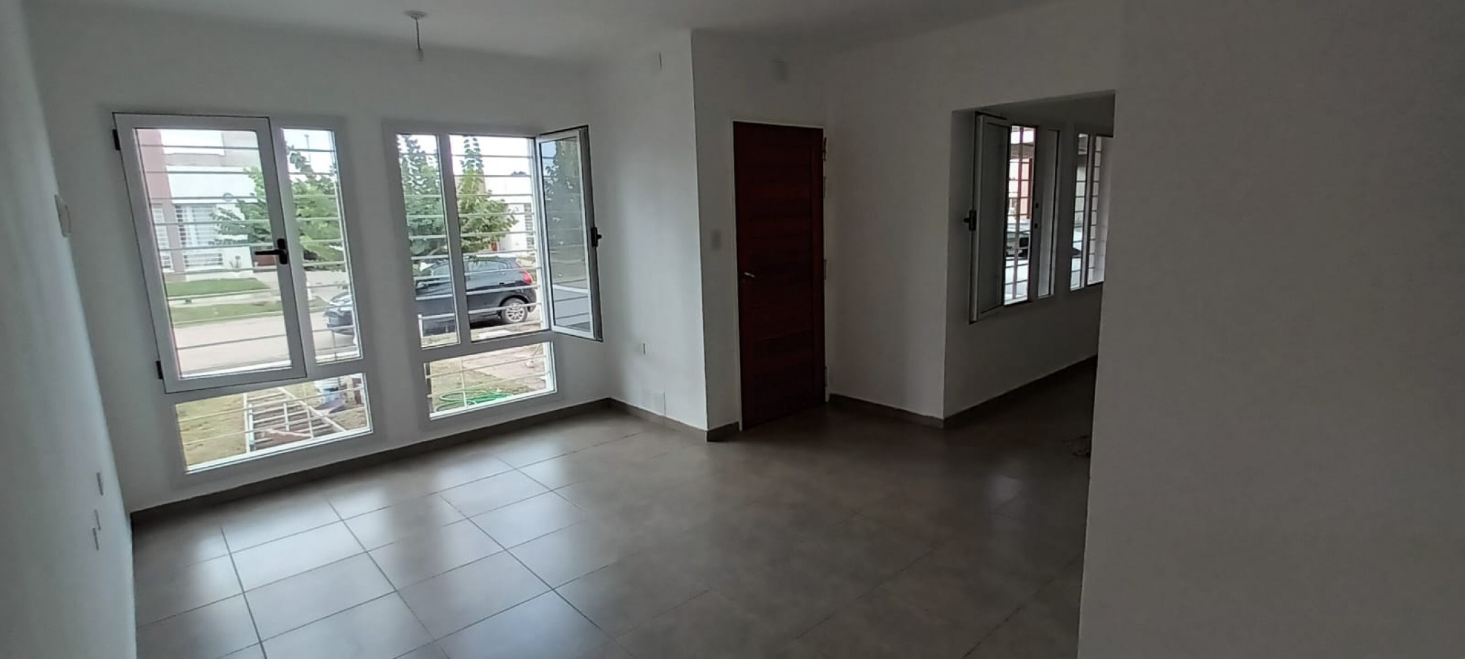 ALQUILER CASA 2 DORMITORIOS UNIVERSITARIO DE HORIZONTE II