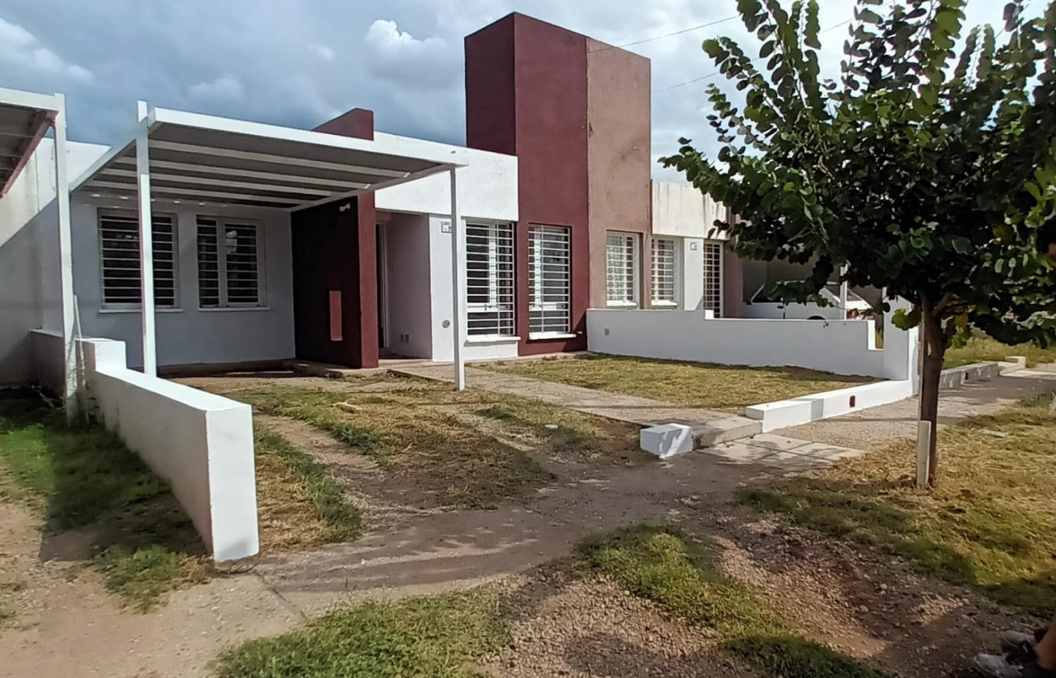 ALQUILER CASA 2 DORMITORIOS UNIVERSITARIO DE HORIZONTE II