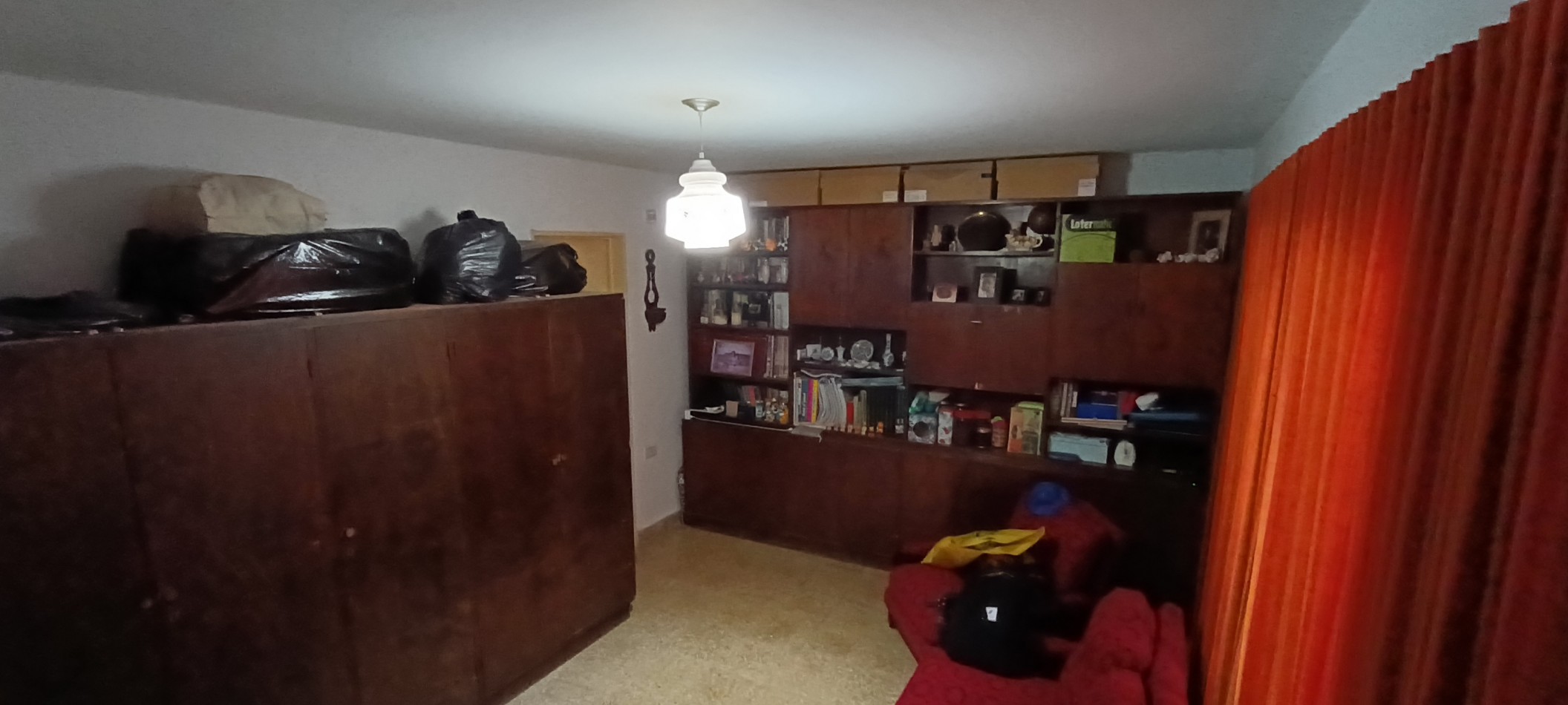 SE VENDE CASA 3 DORMITORIOS - ALTOS SAN MARTIN - A 3 CUADRAS DEL SHOPPING !!