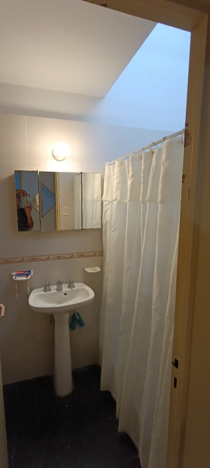 SE VENDE CASA 3 DORMITORIOS - ALTOS SAN MARTIN - A 3 CUADRAS DEL SHOPPING !!