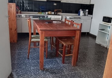 VENTA CASA 2 DORMITORIOS / B° TALLERES