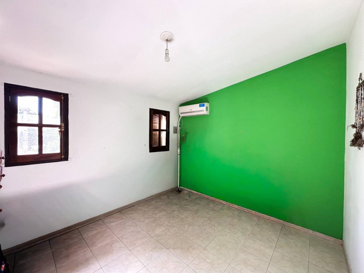 VENTA CASA 5 DORMITORIOS B° CHATEAU CARRERAS