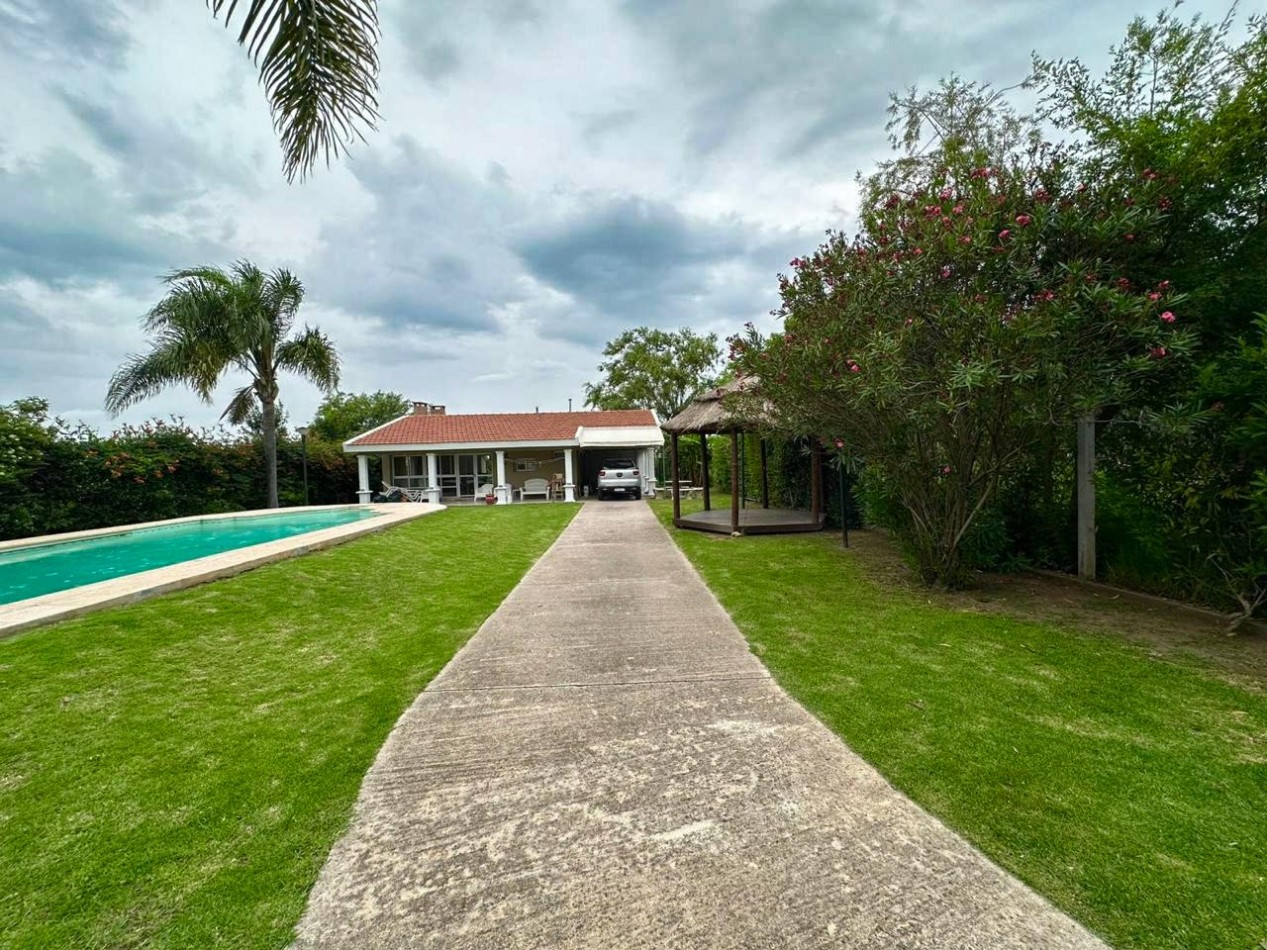 CASA EN VENTA 3 DORMITORIOS CON PILETA / JUAREZ CELMAN