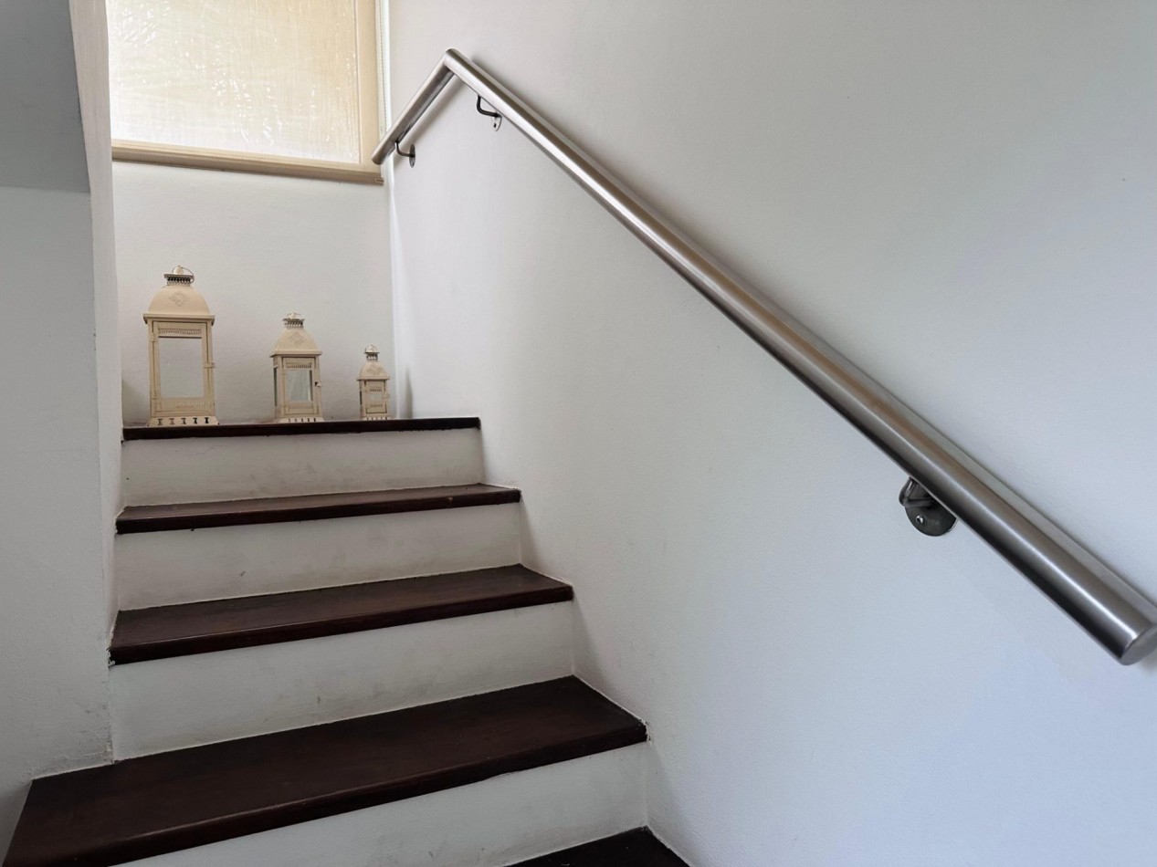 CASA EN VENTA 3 DORMITORIOS CON PILETA / JUAREZ CELMAN