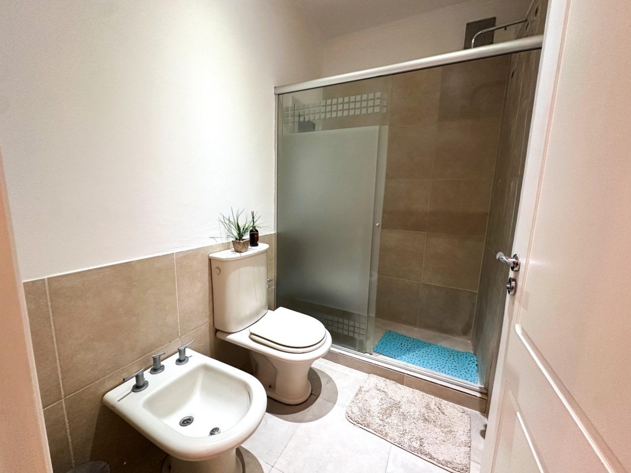 CASA EN VENTA 3 DORMITORIOS CON PILETA / JUAREZ CELMAN